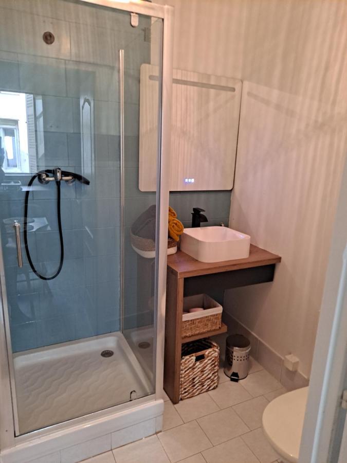 Studio Cosy Meuble, Terrasse Et Patio Pour Velo روشفور المظهر الخارجي الصورة